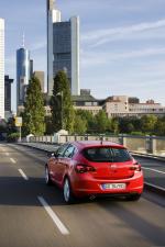 Opel Astra 5-Door 2009 года